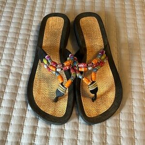 Size 8 women’s sandals.